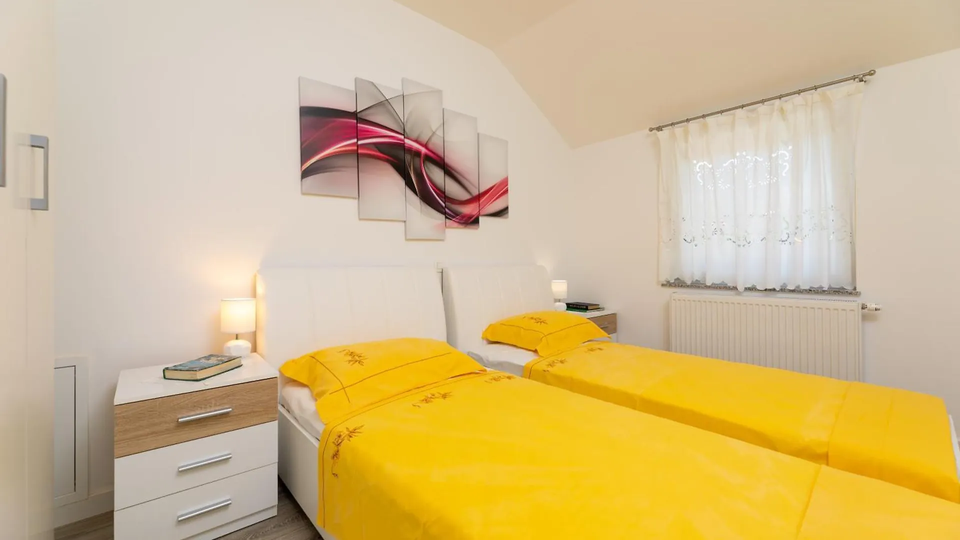 Apartment Gracia By El-Pi Tours Dobrinj